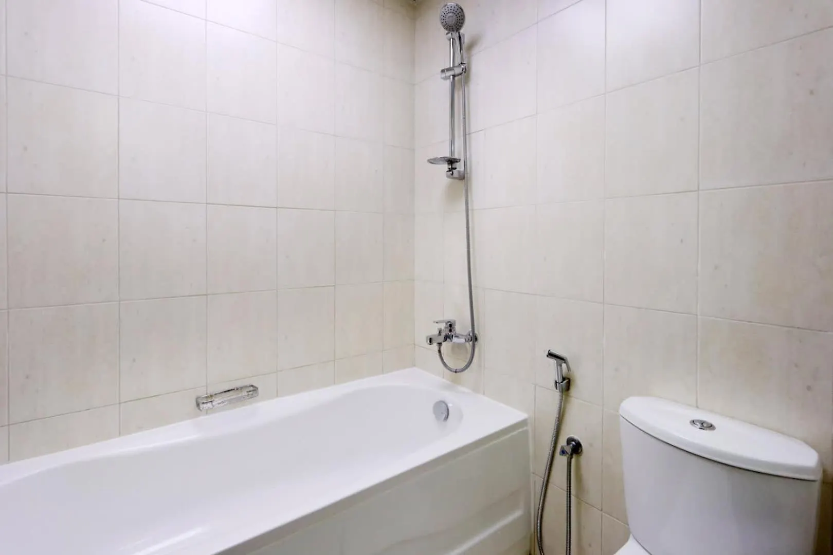 Spacious Studio In Jvc By Livbnb Dubai